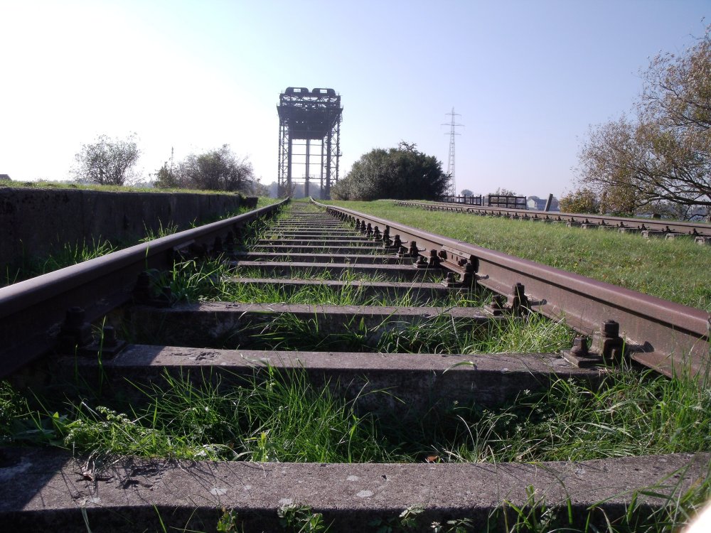 Neu verlegte Gleise auf der alten Trasse